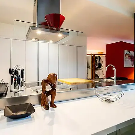 Apartment Artqhost Jerez Huge Loft & Free Parking *
