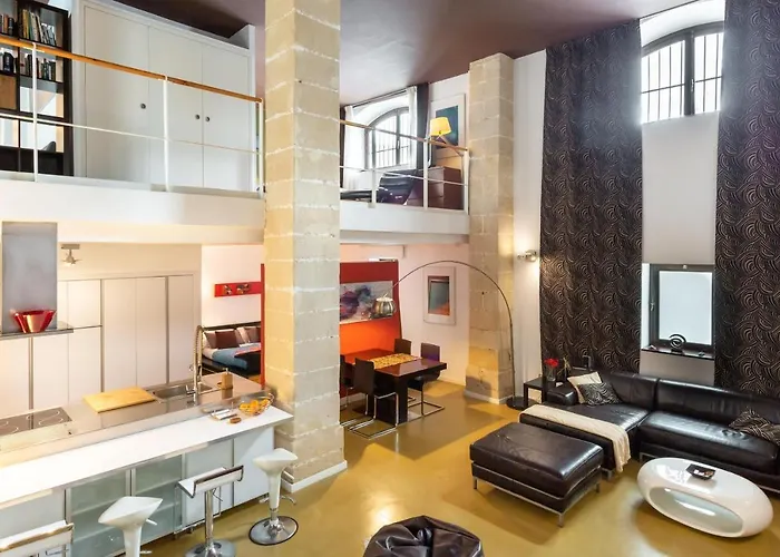 Artqhost Jerez Huge Loft & Free Parking Apartment Jerez de la Frontera