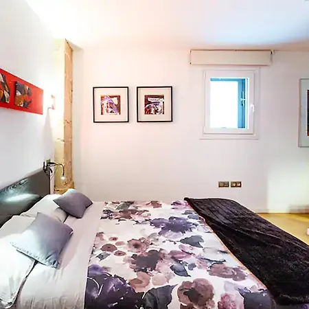 דירה Artqhost Jerez Huge Loft & Free Parking חרז