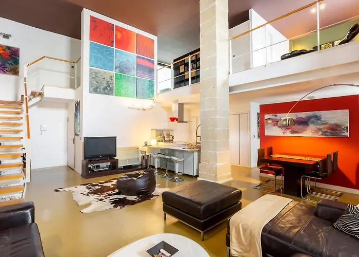 Apartman Artqhost Jerez Huge Loft & Free Parking *