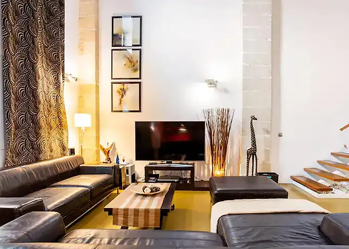 Apartman Artqhost Jerez Huge Loft & Free Parking *