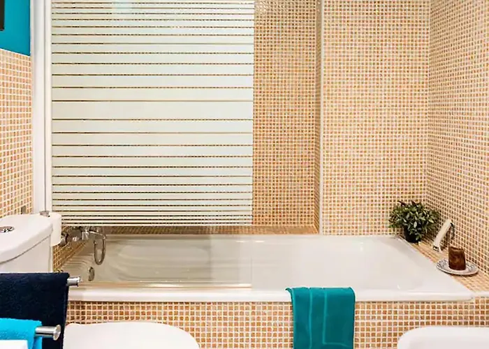 Artqhost Jerez Huge Loft & Free Parking Apartman