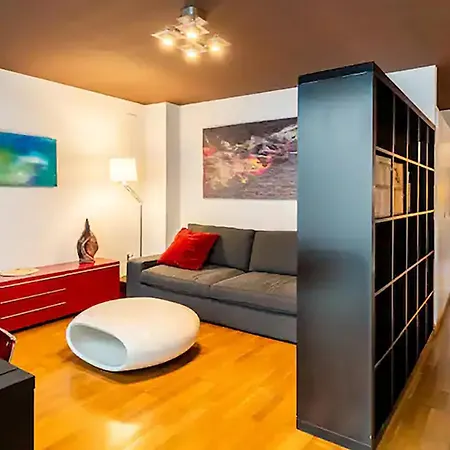Artqhost Jerez Huge Loft & Free Parking شقة *